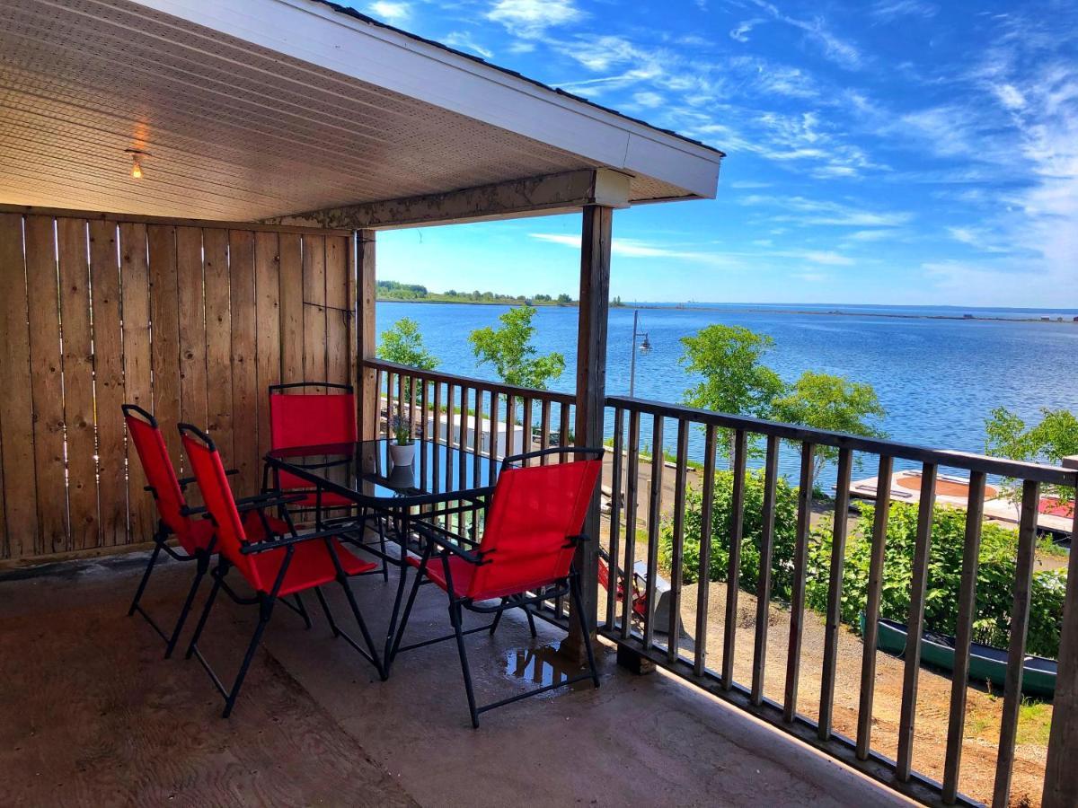 Aux 4 Vents - Auberg'Inn Carleton-sur-Mer Kültér fotó