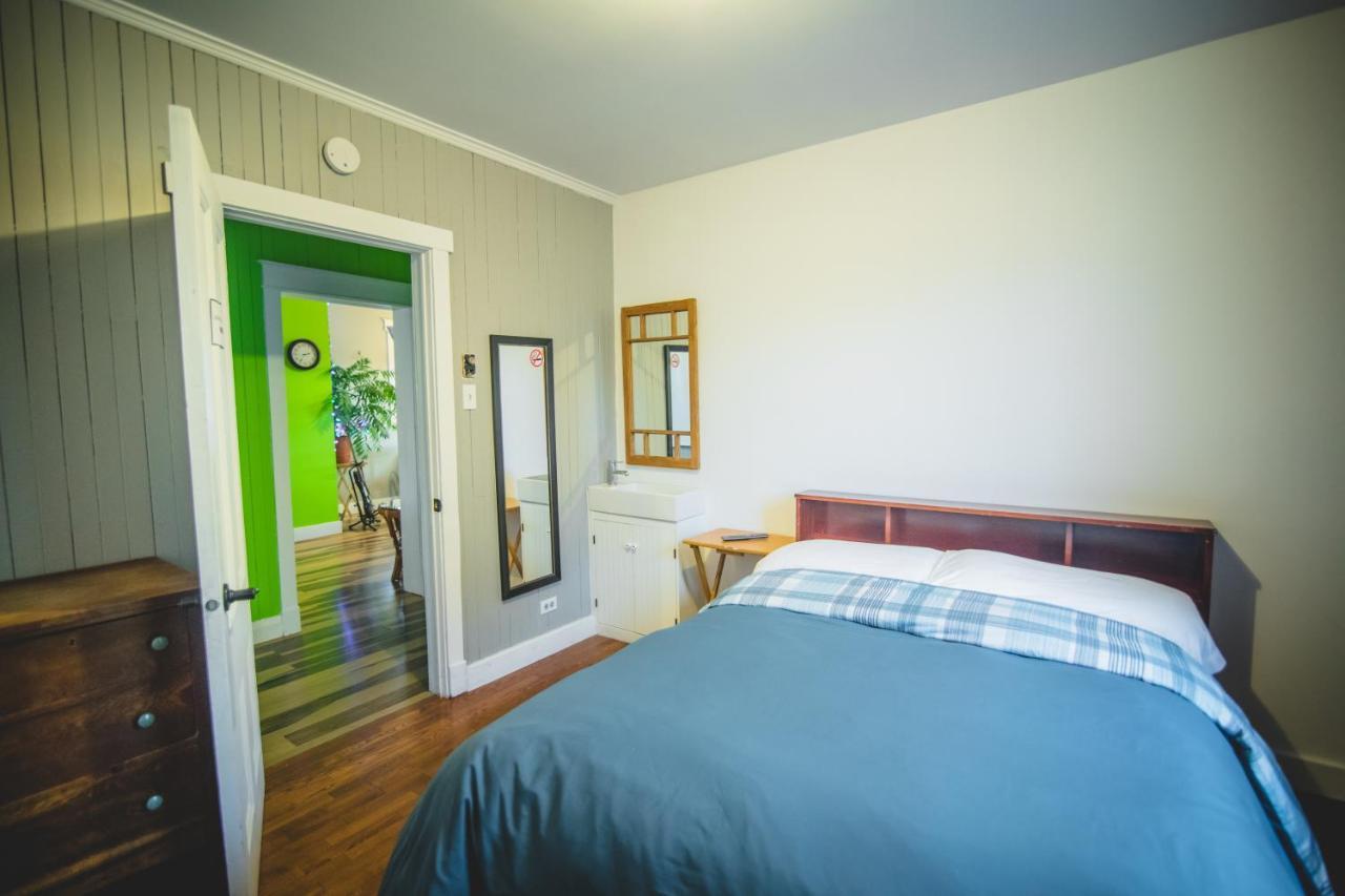 Aux 4 Vents - Auberg'Inn Carleton-sur-Mer Kültér fotó